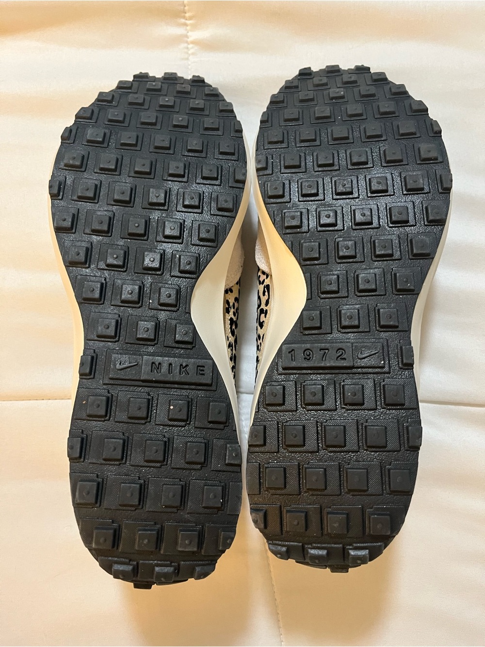 NWOT Nike Women's Waffle Debut Sneaker Size 11 Leopard - Picture 11 of 14